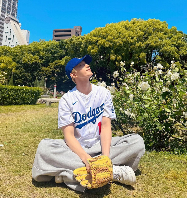 SEVENTEEN セブチ ドギョム DK ユニフォームシャツ SEVENTEEN セブチ