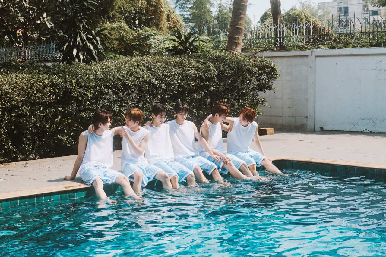 TWS 'SUMMER BEAT!' Brings Cool Summer Tunes to You < Boy Group < K