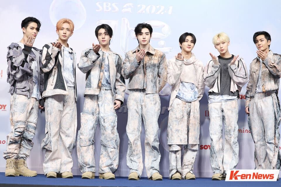 K-POP・アジア ENHYPEN K-POP DVD エンハイフン EN- CUT 2024 MUSIC Awards ENHYPEN