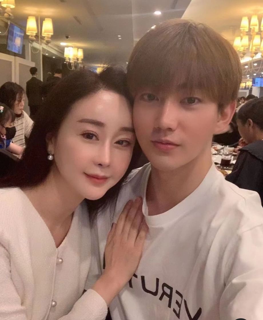 Image : Ham So-won and Ex-Husband Jin Hua ⓒ Ham So-won Instagram 