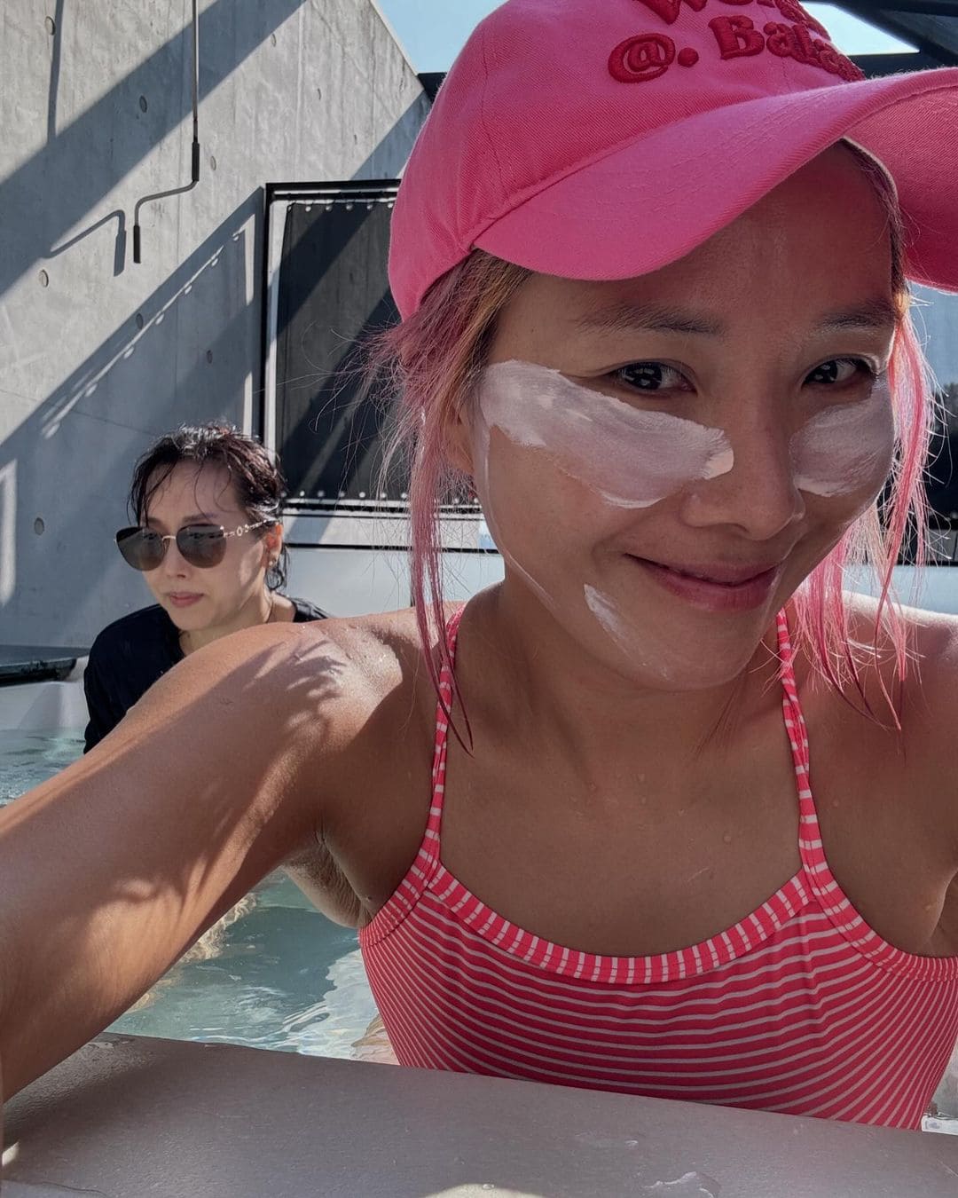 Comedian Shin Bong-sun Shares Recent Photos and Stunning Transformation