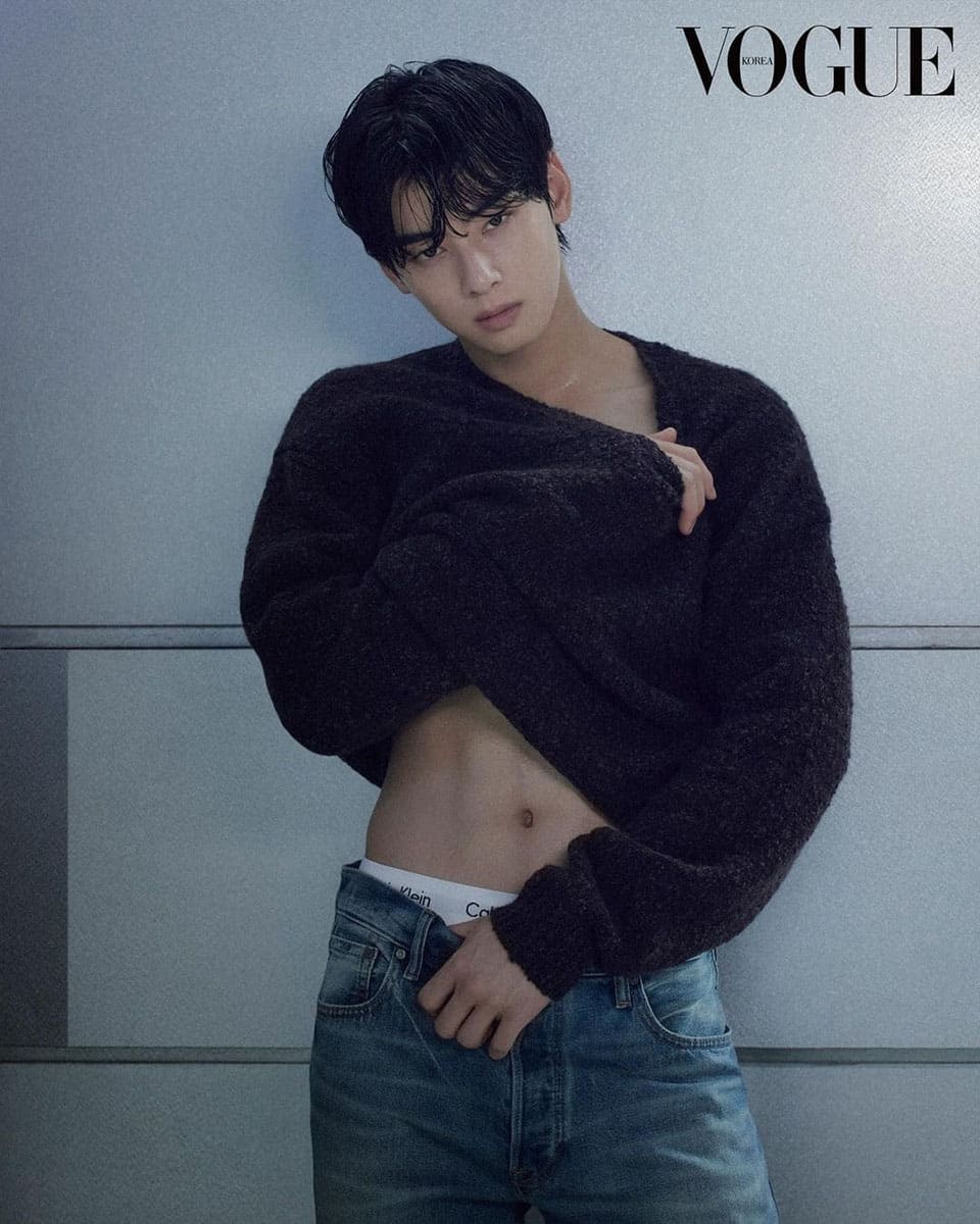 うのにもお得な情報満載！ King' Visual Cha Sexy Exudes Abs, Perfect Flaunts Eun-woo アイドル