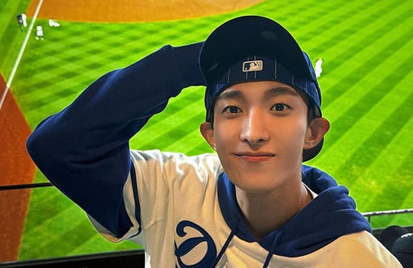 SEVENTEEN DK Shares World Series Photos, Celebrates Dodgers Win