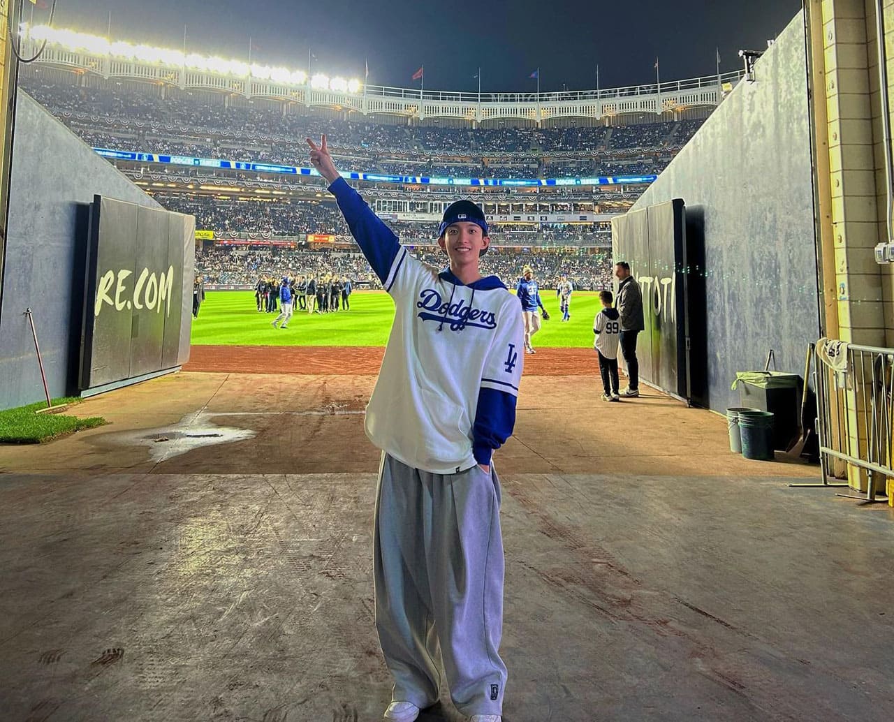 SEVENTEEN DK Shares World Series Photos, Celebrates Dodgers Win