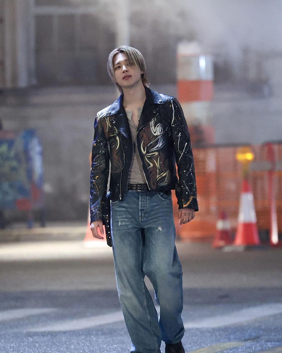 Jimin Concludes Solo Exhibition, Set to Showcase in Major