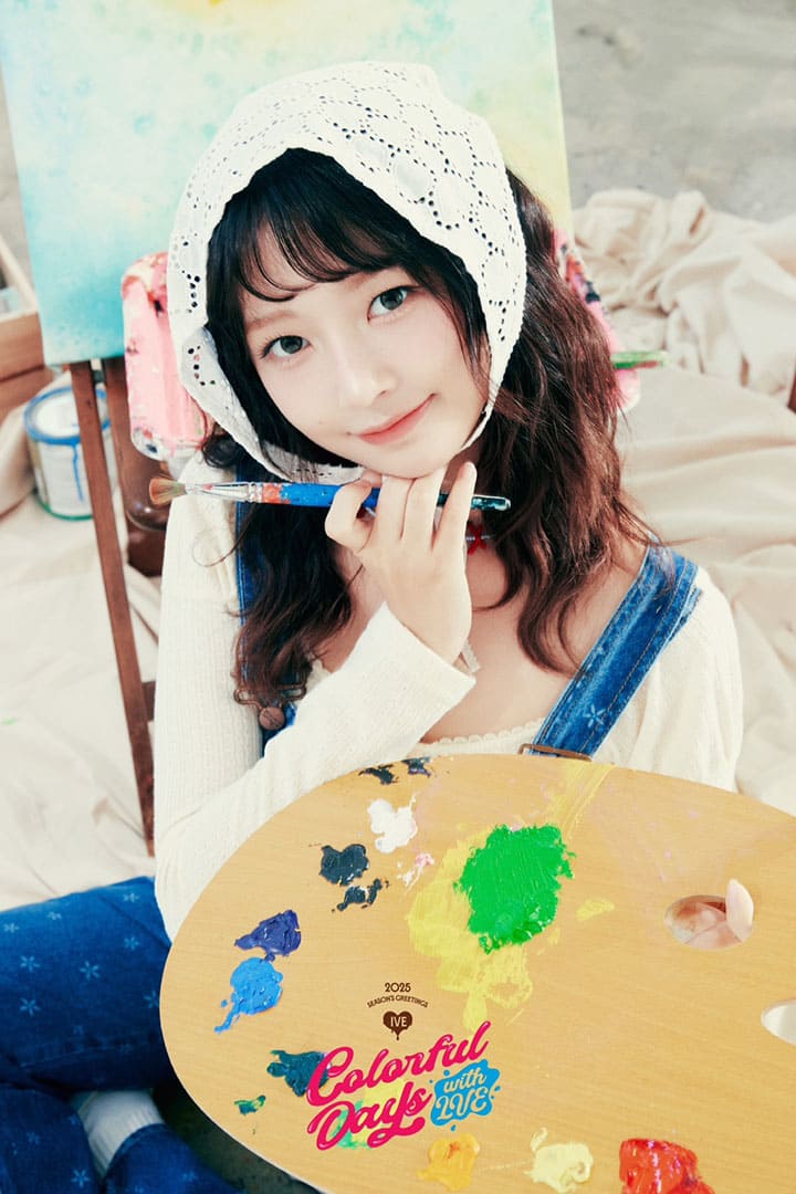 IVE - 2025 Season's Greetings [Colorful Days with IVE]