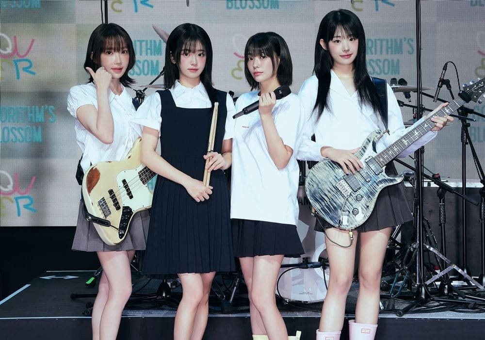 QWER to Hold First Fan Concert in Japan, Aiming for Global Stardom