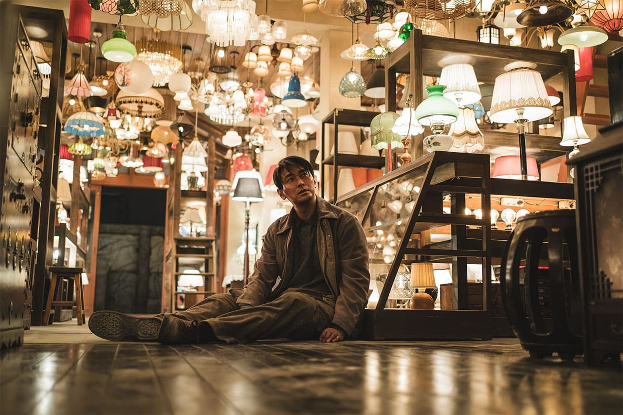 Ju Ji-hoon, Bloodied and Stunned in ‘The Lighting Store’… What Happened ...