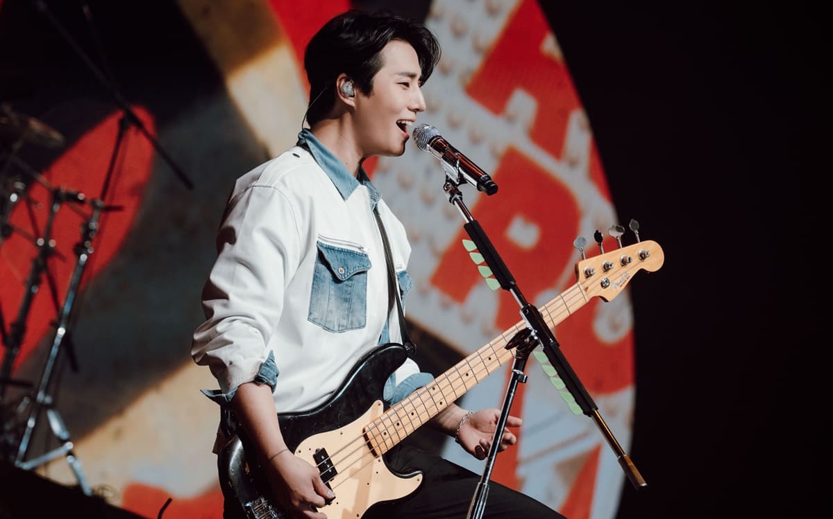 K-POP・アジア DAY6- THE BEST DAY2- YOUNG K ver. MINI ALBUM] DAY6 - THE BEST DAY2 - YouTube