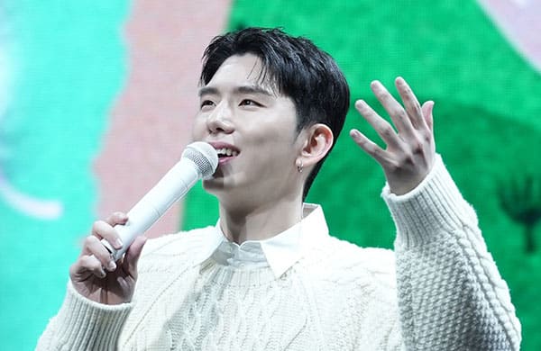 MONSTA X's Kihyun Wraps Up Free Fan Event, Thanks Monbebe for