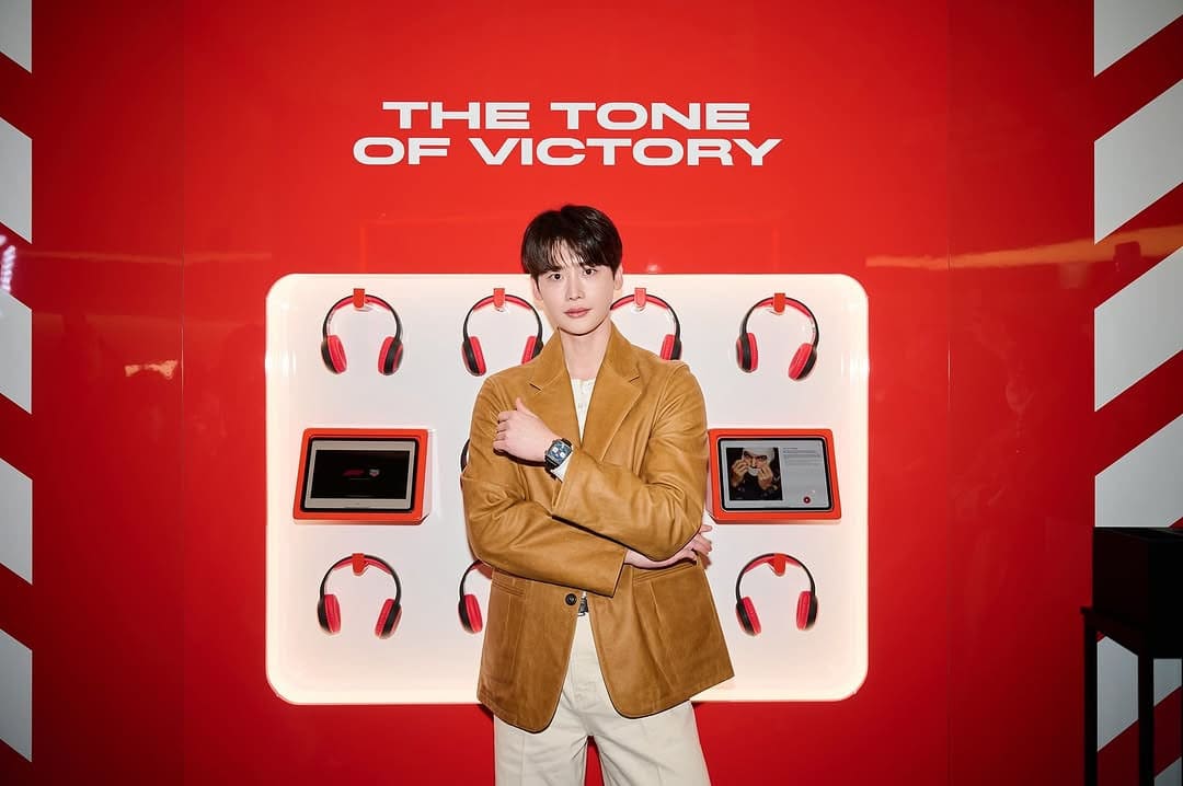 รูปภาพ: นักแสดง SNS ของ Lee Jong-Suk