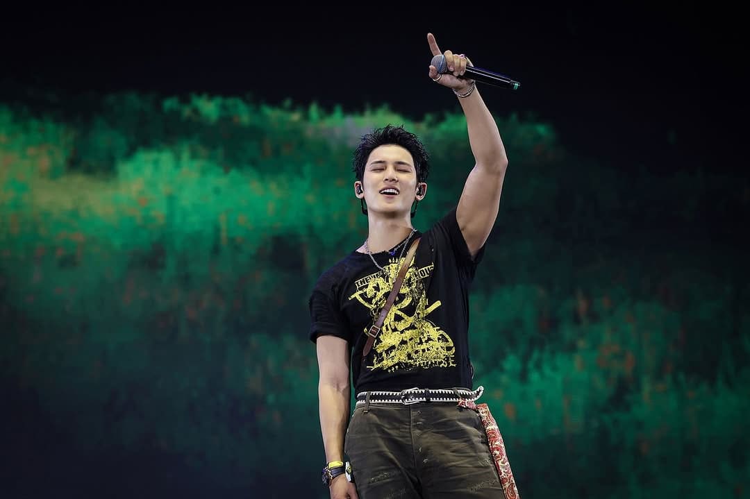 SEVENTEEN's Mingyu Owns the Stage, Stuns Mexico with Unstoppable