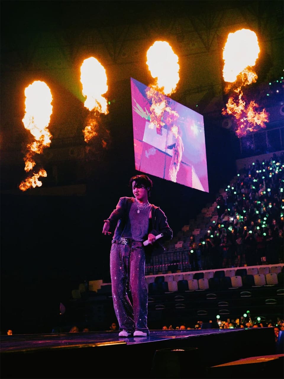 Imagem: Turnê do BTS com J-Hope. HOPE NO PALCO. Jacarta ⓒ Instagram do J-Hope