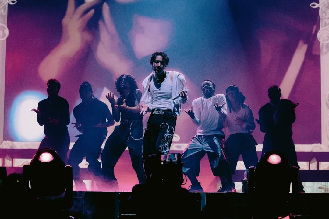 Imagem: Turnê do BTS com J-Hope. HOPE NO PALCO. Cidade do México ⓒ Instagram do J-Hope