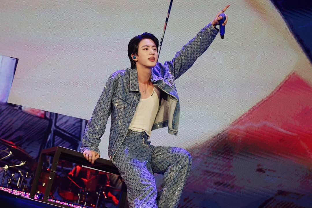 BTS Jin Surprises Osaka Fans with Heartfelt Message: “Thank