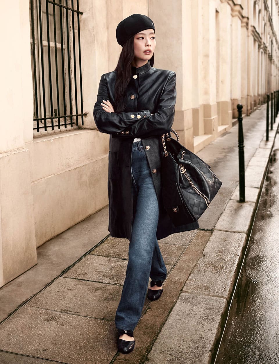 CHANEL シャネル CC ローファー Jennie Chanel X Jennie Fall Fashion: Where Elegance Meets Edge