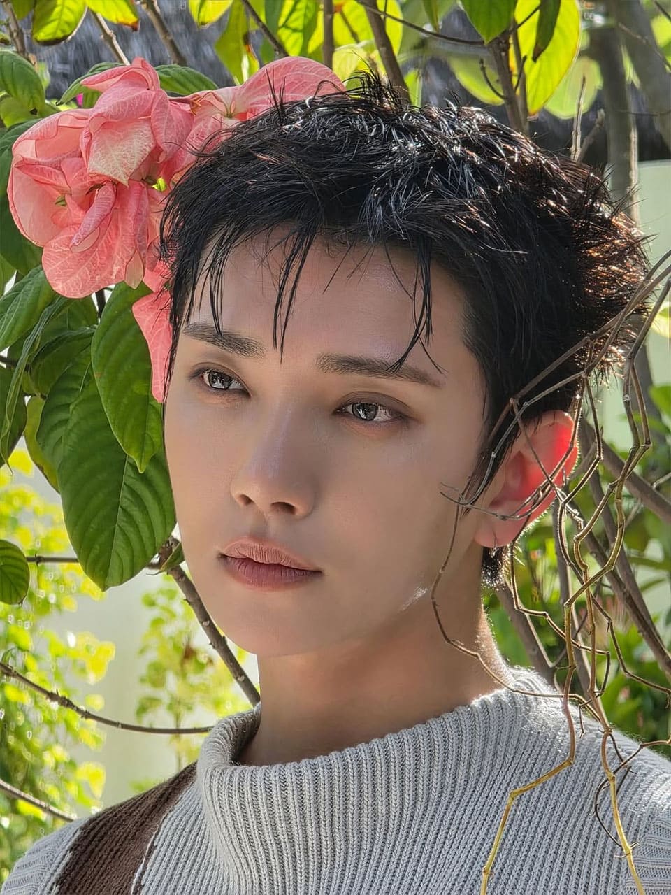 SEVENTEEN Joshua's Drenched Gaze Has Fans Soaked in Love