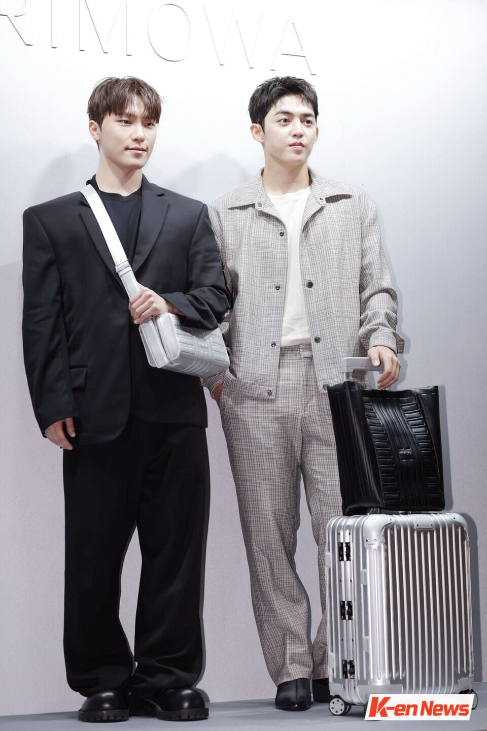 SEVENTEEN DINO セット バッグ付き SEVENTEEN DINO セット バッグ付き キッズバックパック（S） Dino