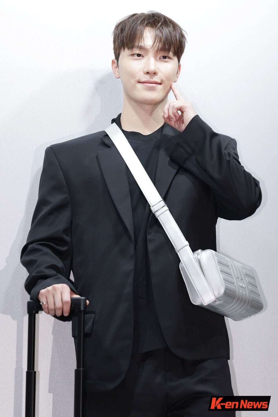 SEVENTEEN DINO セット バッグ付き SEVENTEEN DINO セット バッグ付き 楽天市場】seventeen グッズ