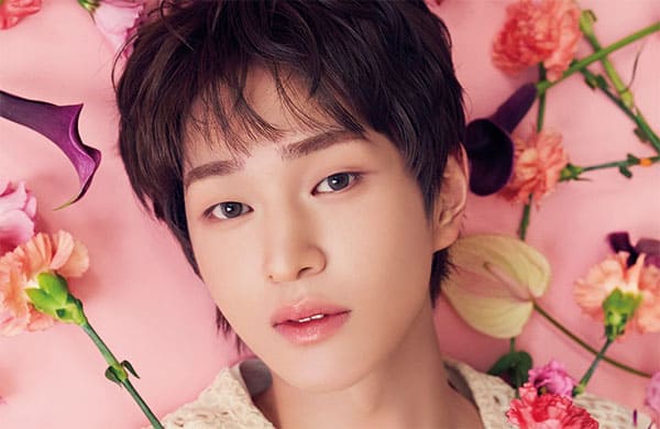 SHINee ONEW SAKU サイン入りCDブックレット ONEW (SHINee) – SAKU (Regular Edition) [1st Japan Mini Album