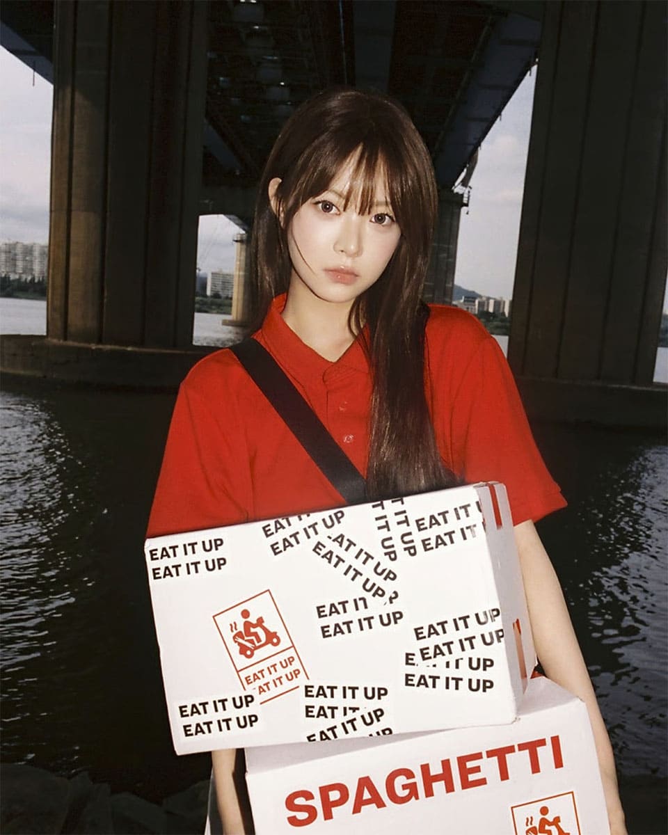 ルセラフィム SPAGHETTI Tシャツ EAT IT UP チェウォン 鈴カステラ