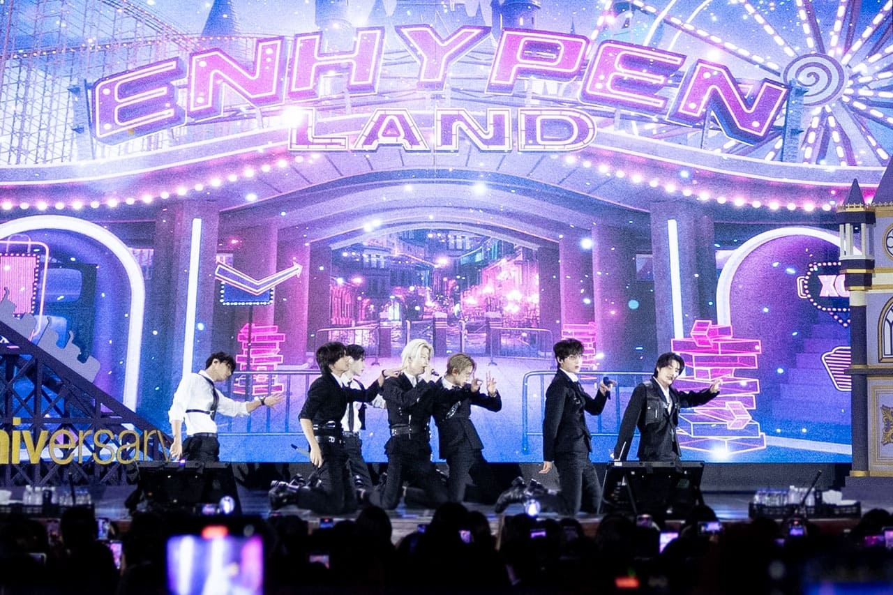 Image : K-pop group ENHYPEN (엔하이픈) hosts a romantic and heartwarming theme park event, ‘ENHYPEN 5th ENniversary Night’, with 3,000 fans in attendance. ⓒ BELIFT LAB