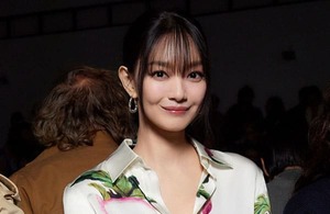 'Kim Woo-bin♥' Shin Min-a’s Elegance and Charm