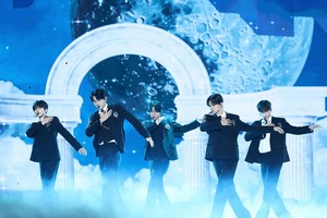 人気の新作 7574_20152_5113_v150.jpg K-POP・アジア