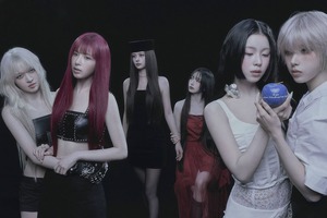 アイドル NMIXX Hood Zip-Up 1st WORLD TOUR NMIXX Announce Debut Global Run 1ST WORLD TOUR < EPISODE 1: ZERO